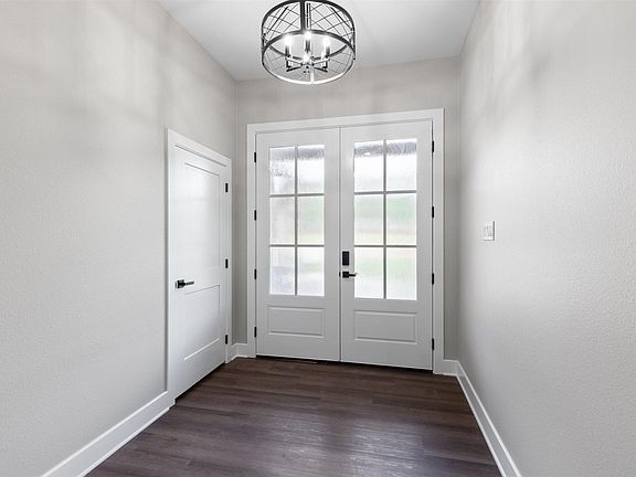 5th image of 138 Heather Ln
