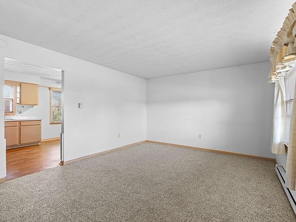 5th image of 815 S Central Ave