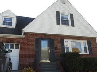 56 Oakland Ave, Wheeling, WV