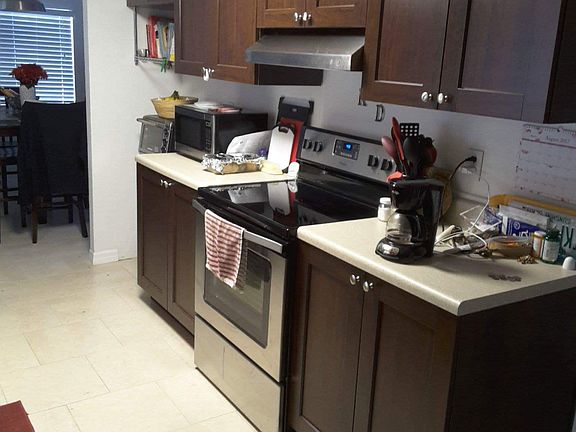 5th image of 114 Robert James Dr