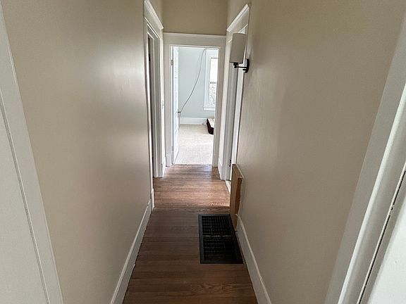 4th image of 385 W 4th St
