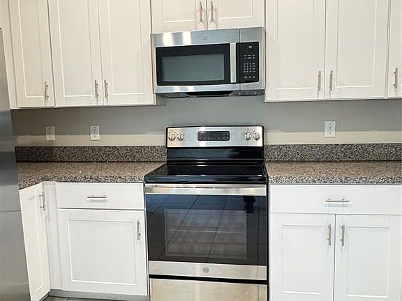 3rd image of 3590 Bellmeade Ct