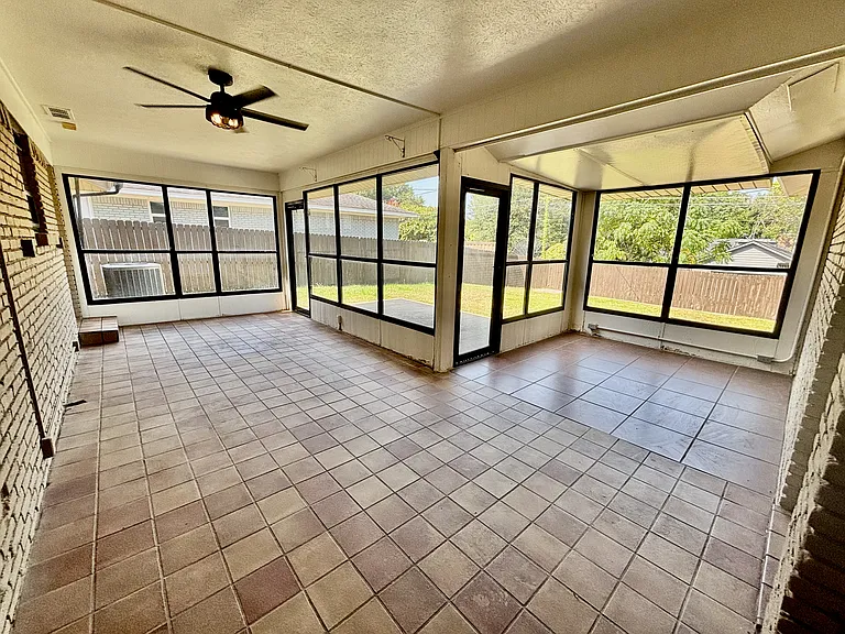 8635 Bacardi Dr — Photo 27