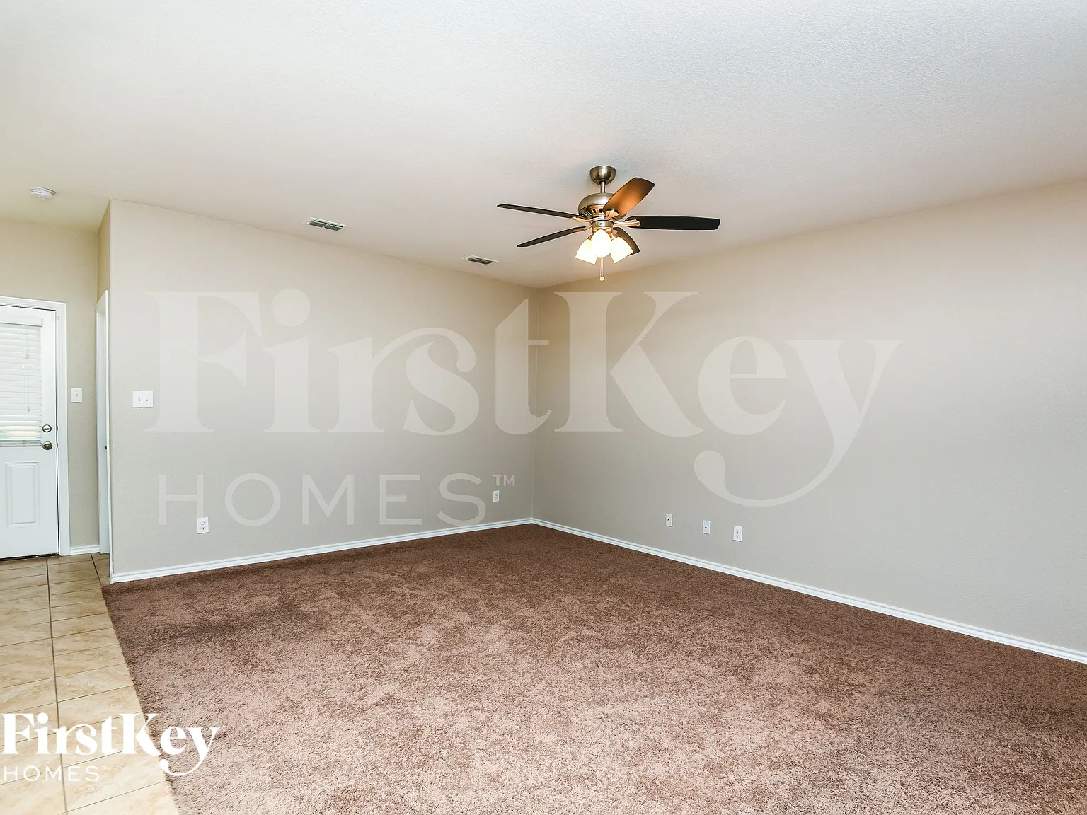 4 bed, 2.0 bath, 1792 sqft, $1,940 — Photo 3