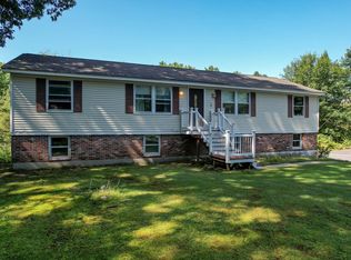 9 Gardner Cir, Londonderry, NH 03053