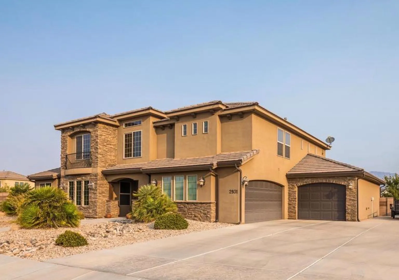 Six-Bedroom Home Includes Casita and RV Parking — Photo 4