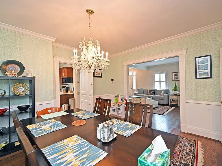 6900 Drake Rd — Photo 12