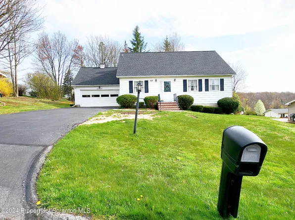 107 Fawn Dr #L-49, Moscow, PA 18444