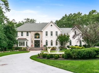 1 Woodsfield Ct, Medford, NJ 08055