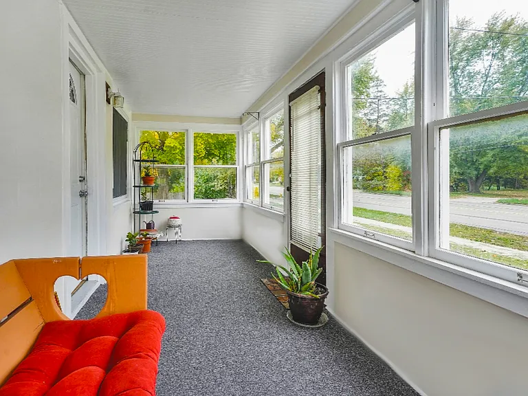Sun Room
Front of house
