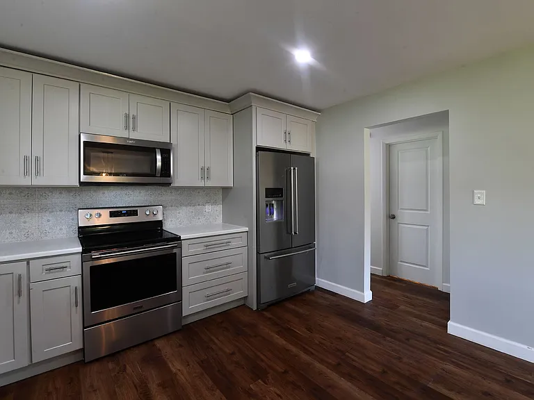 2706 Christy Ave — Photo 15