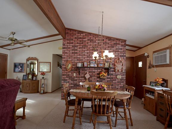 3rd image of 706 Moraine Ct