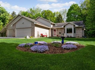 14315 River Crest Dr, Rogers, MN 55374