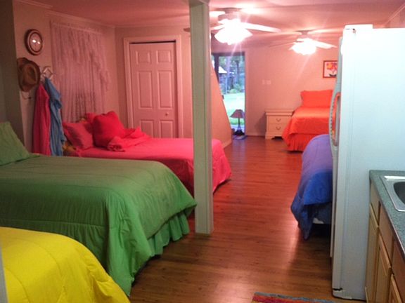 3rd image of 313 Lakeview