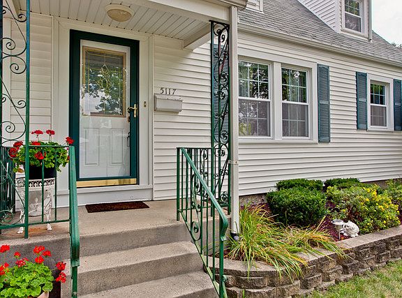2nd image of 5117 N Oconto Ave