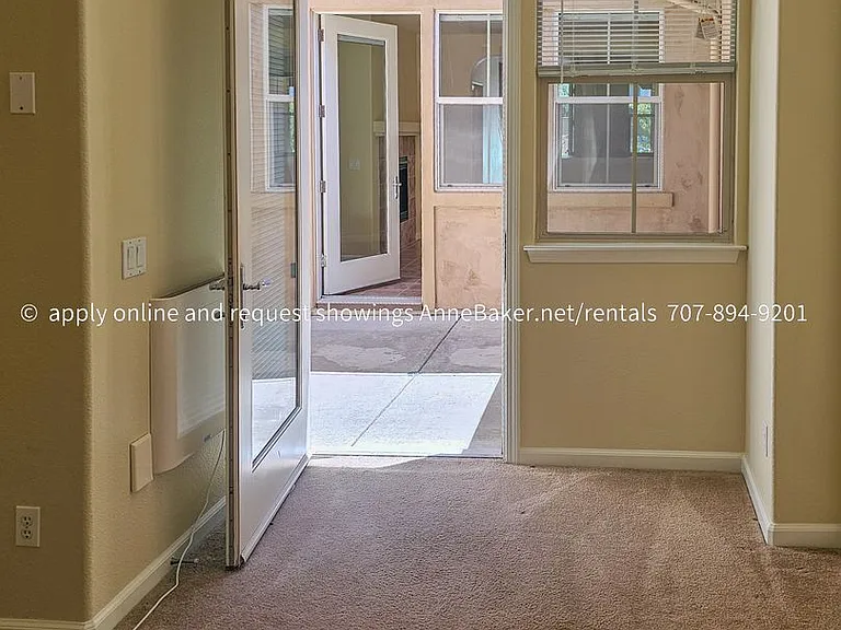160 Healdsburg Ave #E — Photo 8