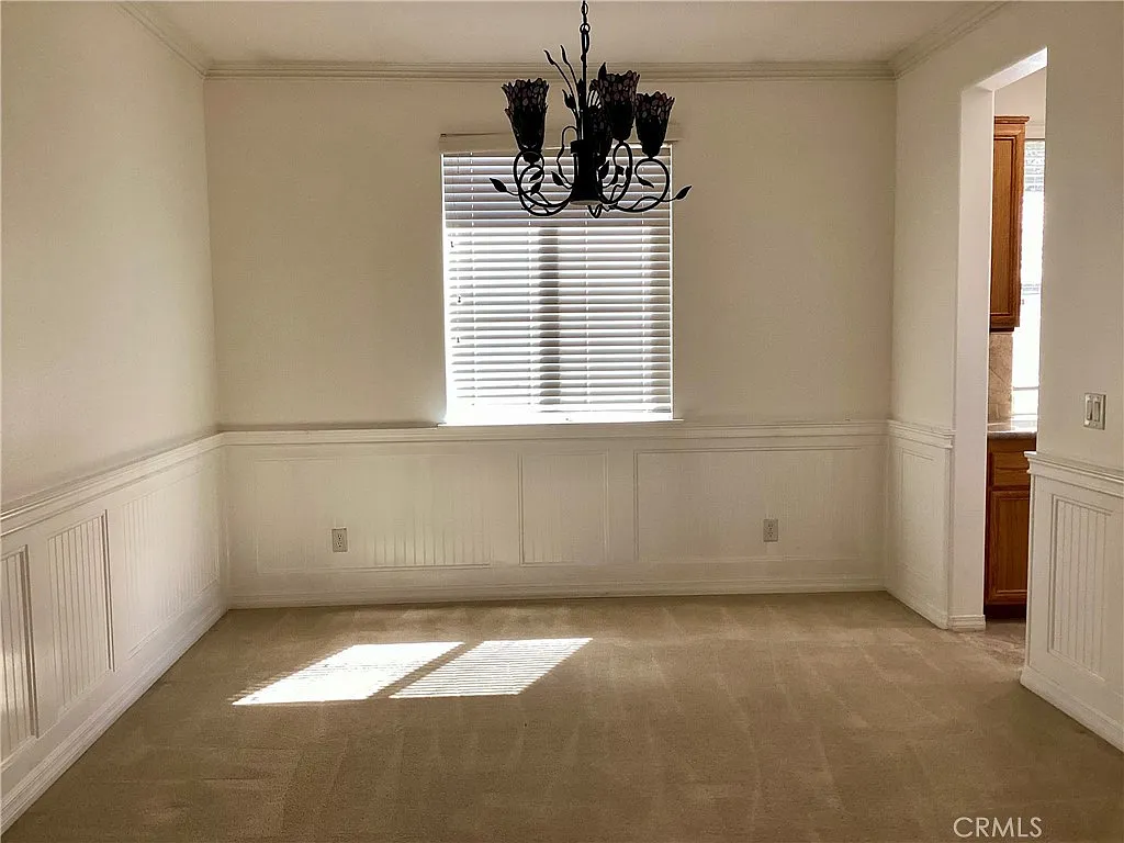 3 bed, 2787 sqft, $4,000 — Photo 4