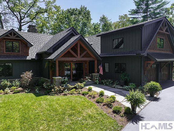 3rd image of 683 Winding Creek Road