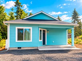 215 Werner Ct SE, Ocean Shores, WA 98569
