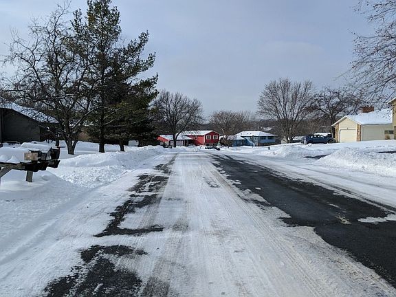 5th image of 1017 Wedgewood Ln S