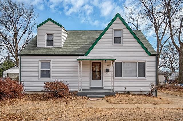 1st image of 2108 Wismer Ave