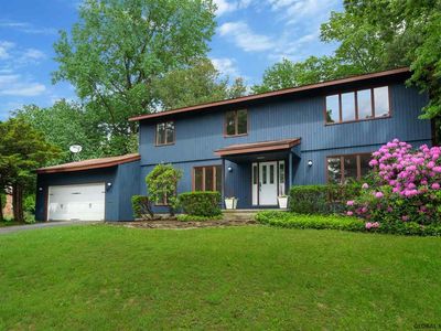 880 Heather Ln, Niskayuna, NY, 12309
