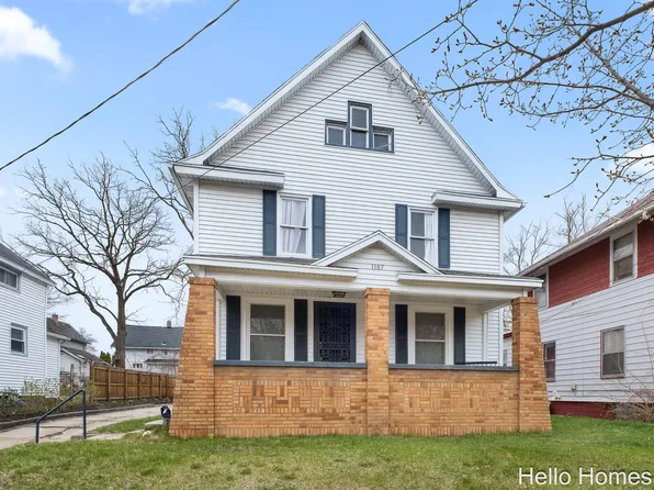 1107 Sherman St SE, Grand Rapids, MI 49506