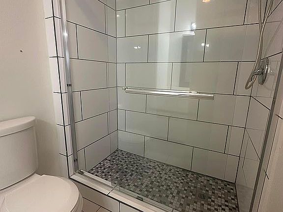 5th image of 8007 Rebawood Dr