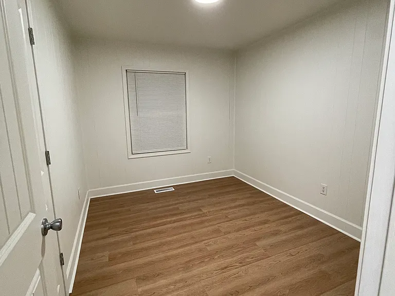 804 Park Avenue Ct — Photo 9