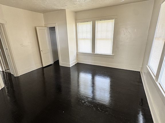 2nd image of 3828 39th Ave N #1