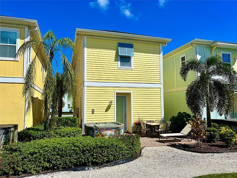 8038 Surf St — Photo 32