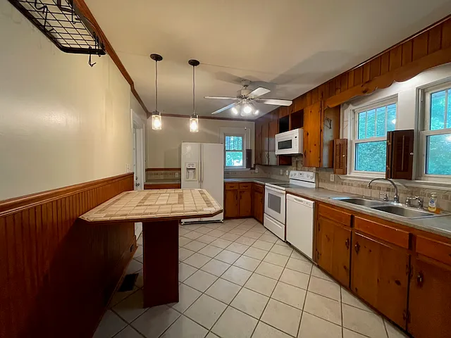 255 S Sunset Dr — Photo 20