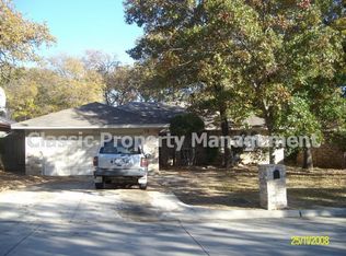 2505 Holt Rd, Arlington, TX 76006