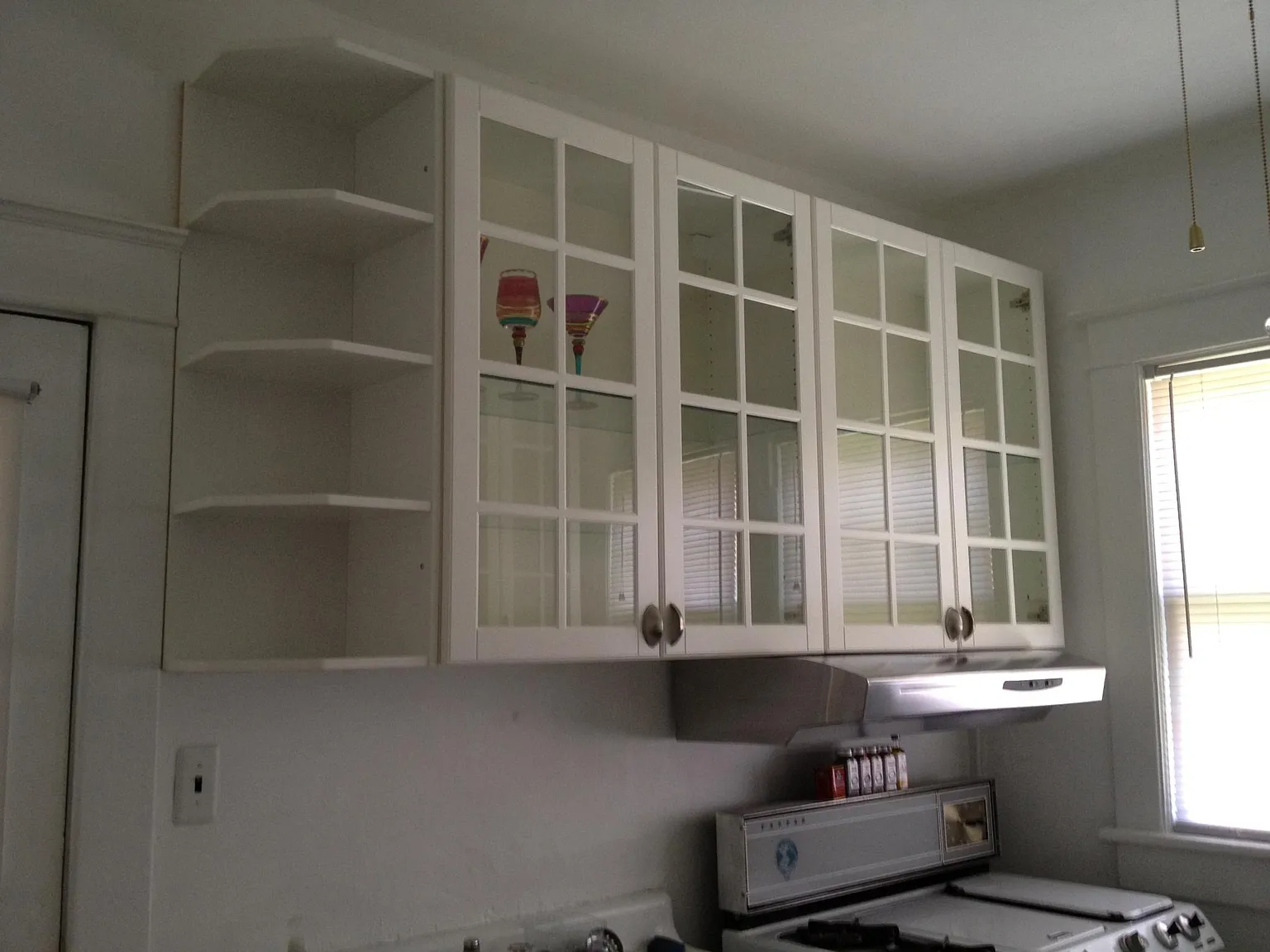 937 Harrington Ave — Photo 2