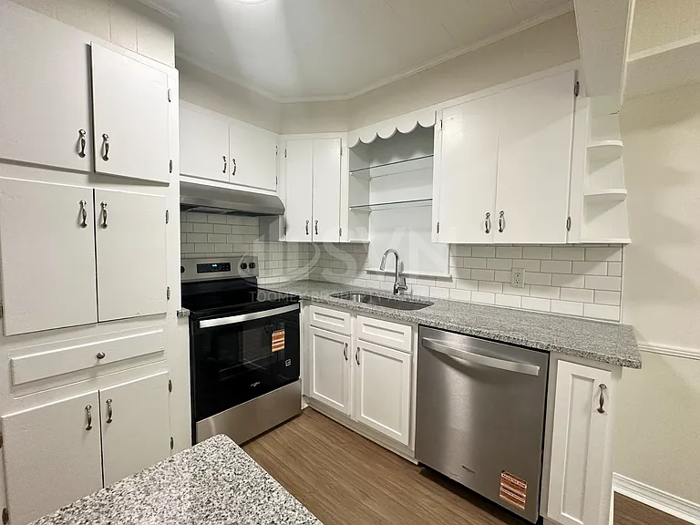 5207 Azalea Cir S — Photo 12