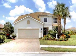 2091 Sagebrush Cir, Naples, FL 34120