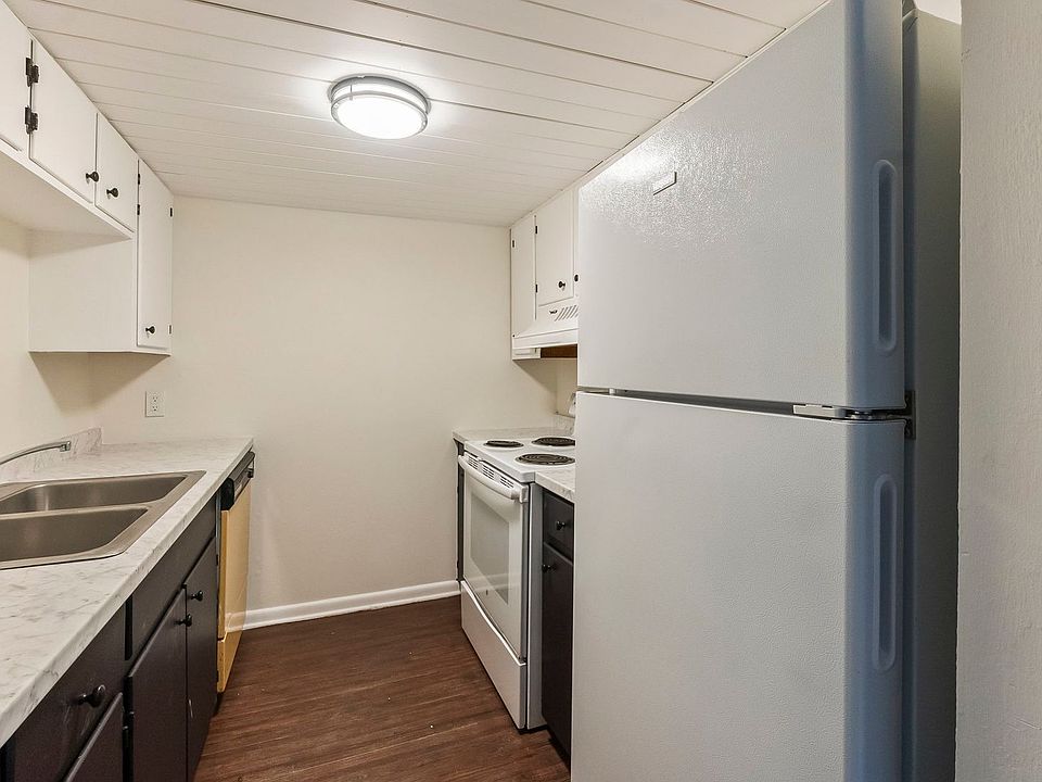1st image of 4438 S Olive Br #2