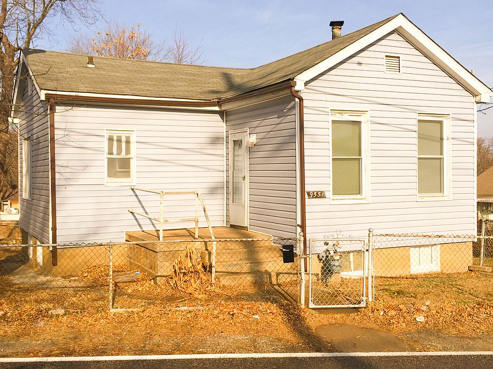1st image of 9551 Gentry Ave