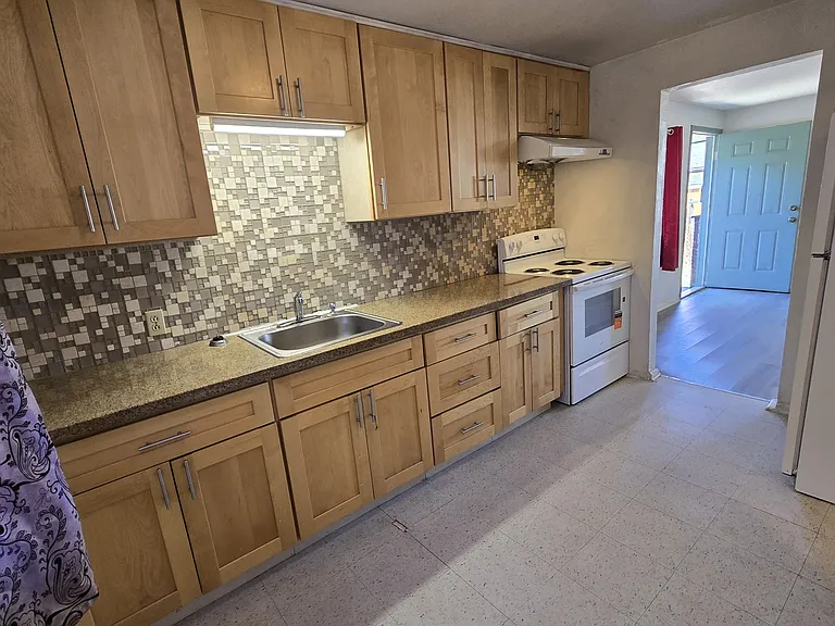4615 S Henderson St #NA — Photo 2