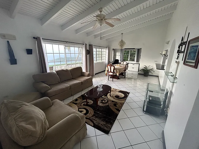 Living and dining Rooms