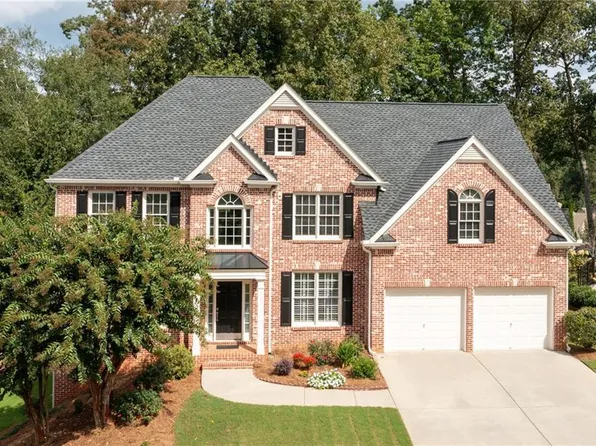 4220 Rockpoint Dr NW, Kennesaw, GA 30152