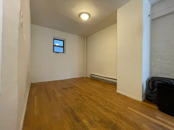 174 Delancey Street image 1 of 4