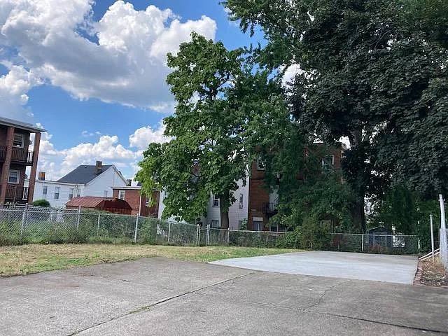 510 Cato St — Photo 22