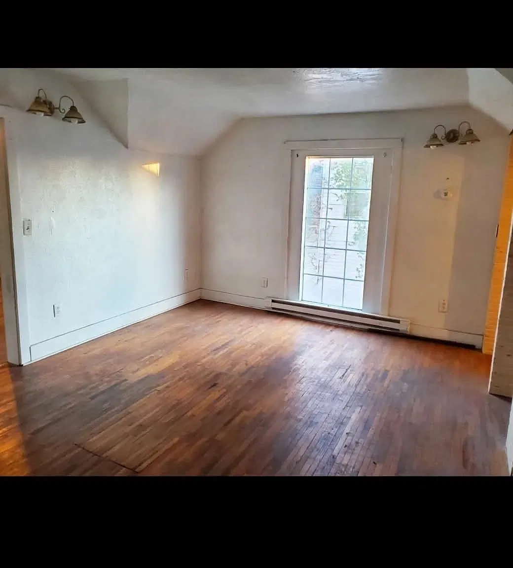 2 bed, 800 sqft, $800 — Photo 1