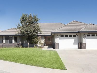 2873 Kensington Ct, Hanford, CA, 93230