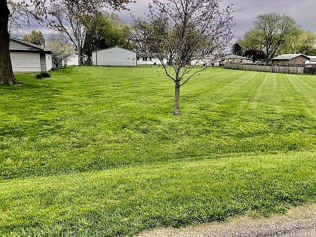 2nd image of 2022 Ferndell Dr