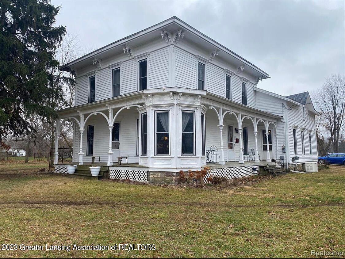 218 E Maple Ave, Bancroft, MI 48414 Zillow