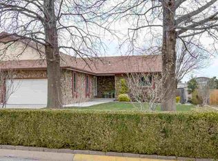 618 N Tanglewood Rd, Derby, KS 67037