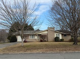 2525 Mountain View Dr, Morristown, TN 37814