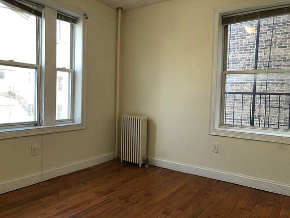4th image of 266 Monticello Ave APT 9Q